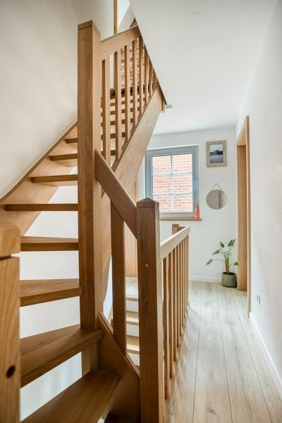 Instapklare halfopen woning met grote tuin en 3 slaapkamers TE KOOP in Meulebeke! foto 11