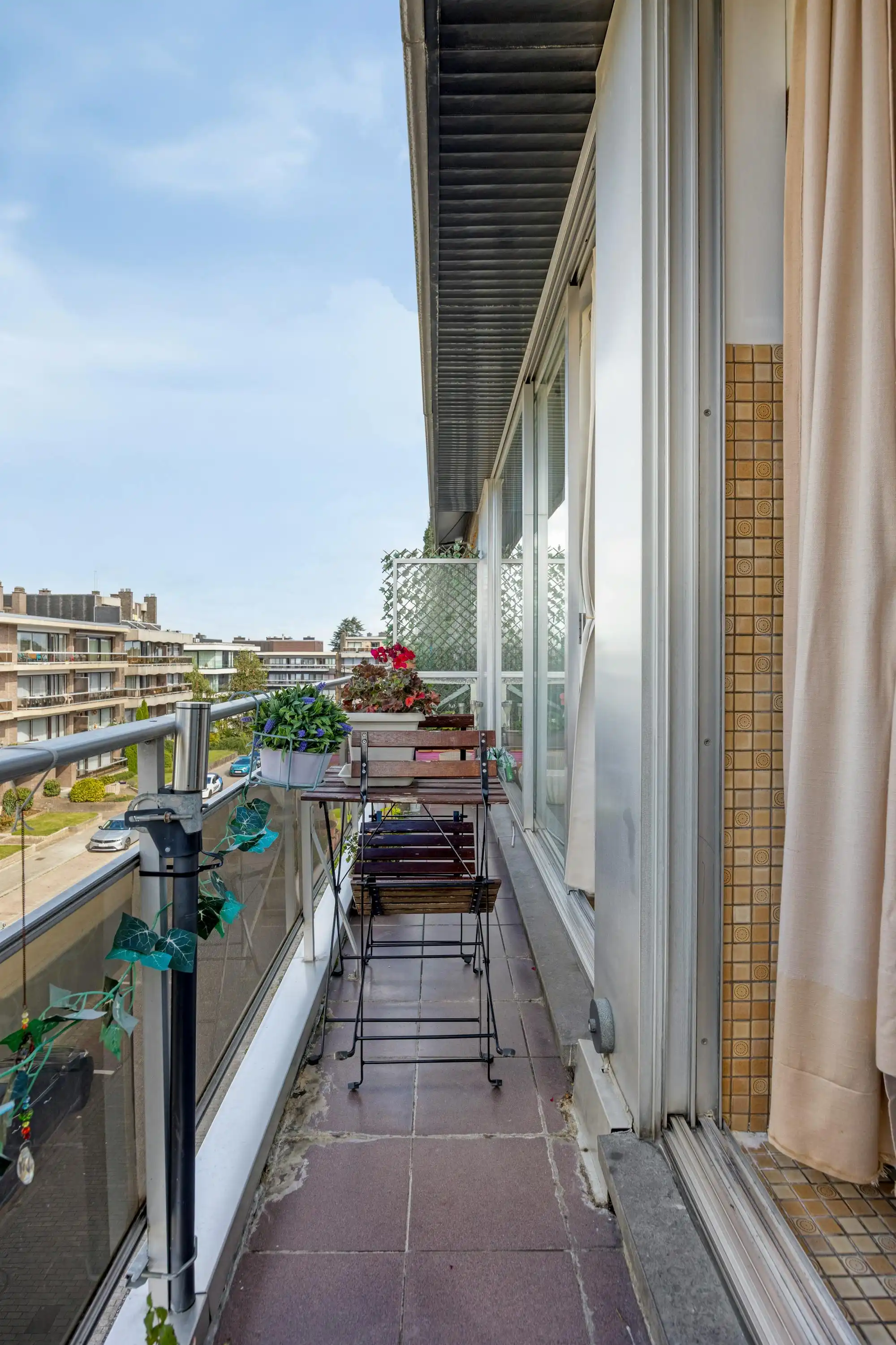 Ruim appartement te koop in hartje Strombeek-Bever foto 4