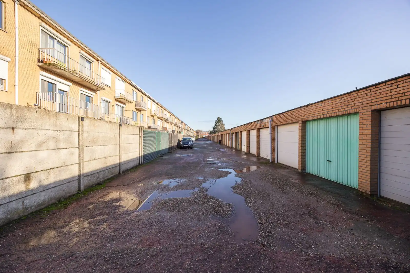 Lichtrijk appartement met 2 slaapkamers, terras en garage in Hoevenen! foto 15