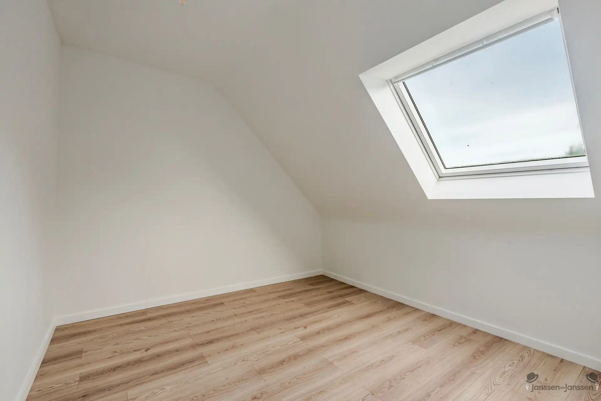 Ruime nieuwbouwwoning met 5 slaapkamers en uitbreidingsmogelijkheid foto 24