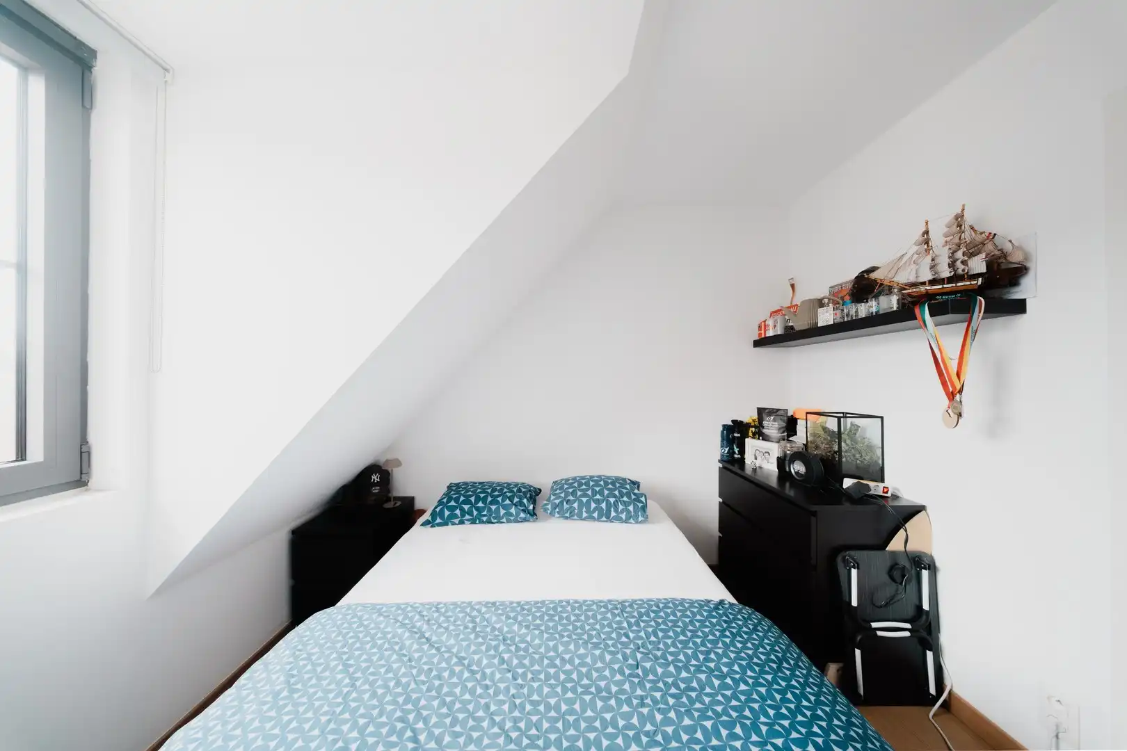 Duplex appartement met 3 slaapkamers, 2 badkamers en 3 autostaanplaatsen. foto 9