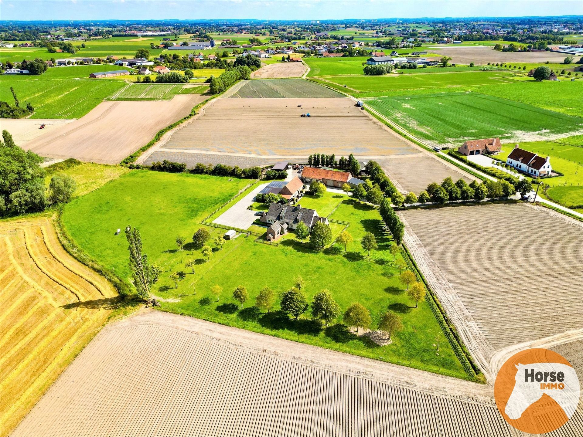 PITTEM - Landelijke Hoeve met Bijgebouwen op 1ha82a62ca foto 44