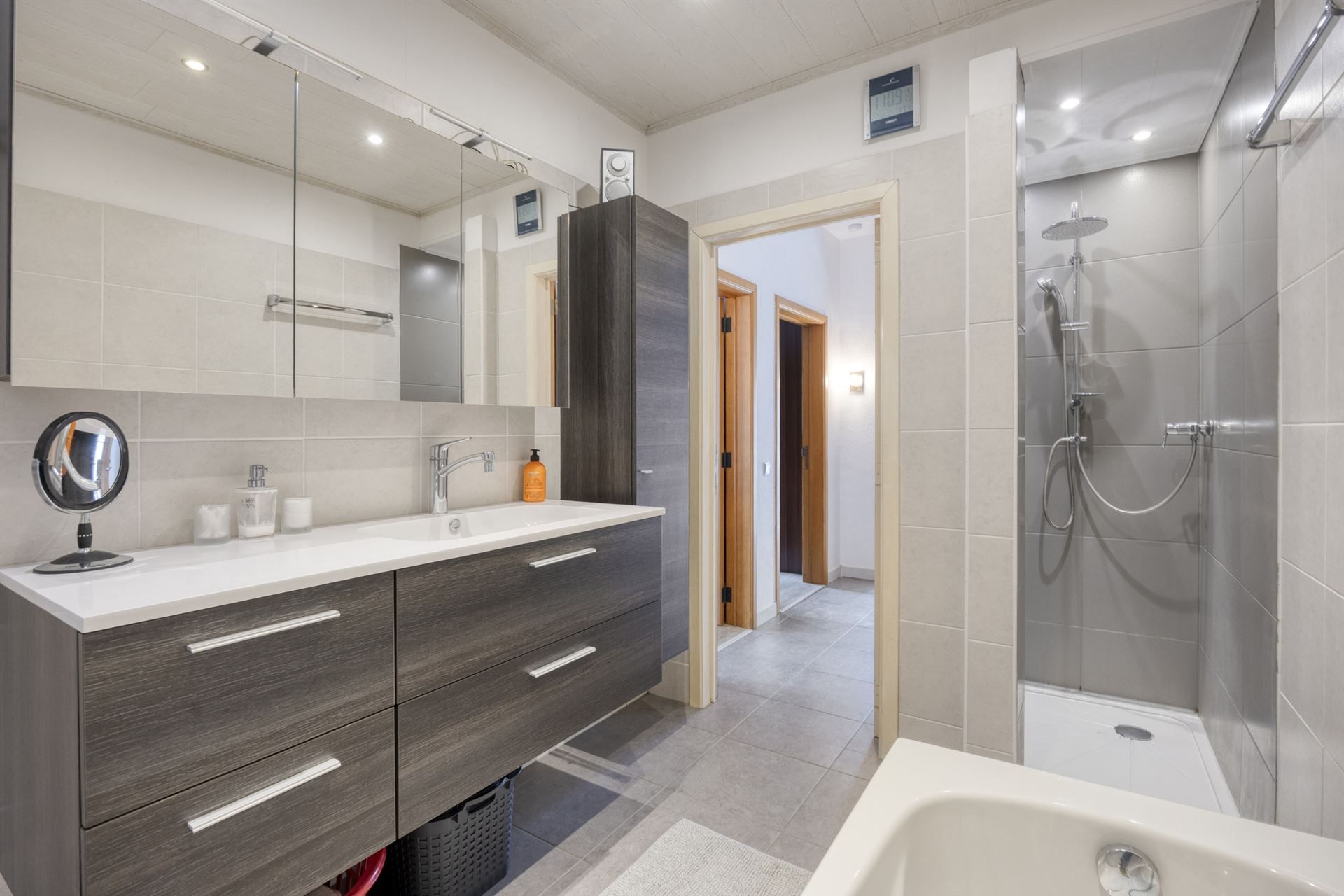 Klassieke villa in rustige omgeving foto 17