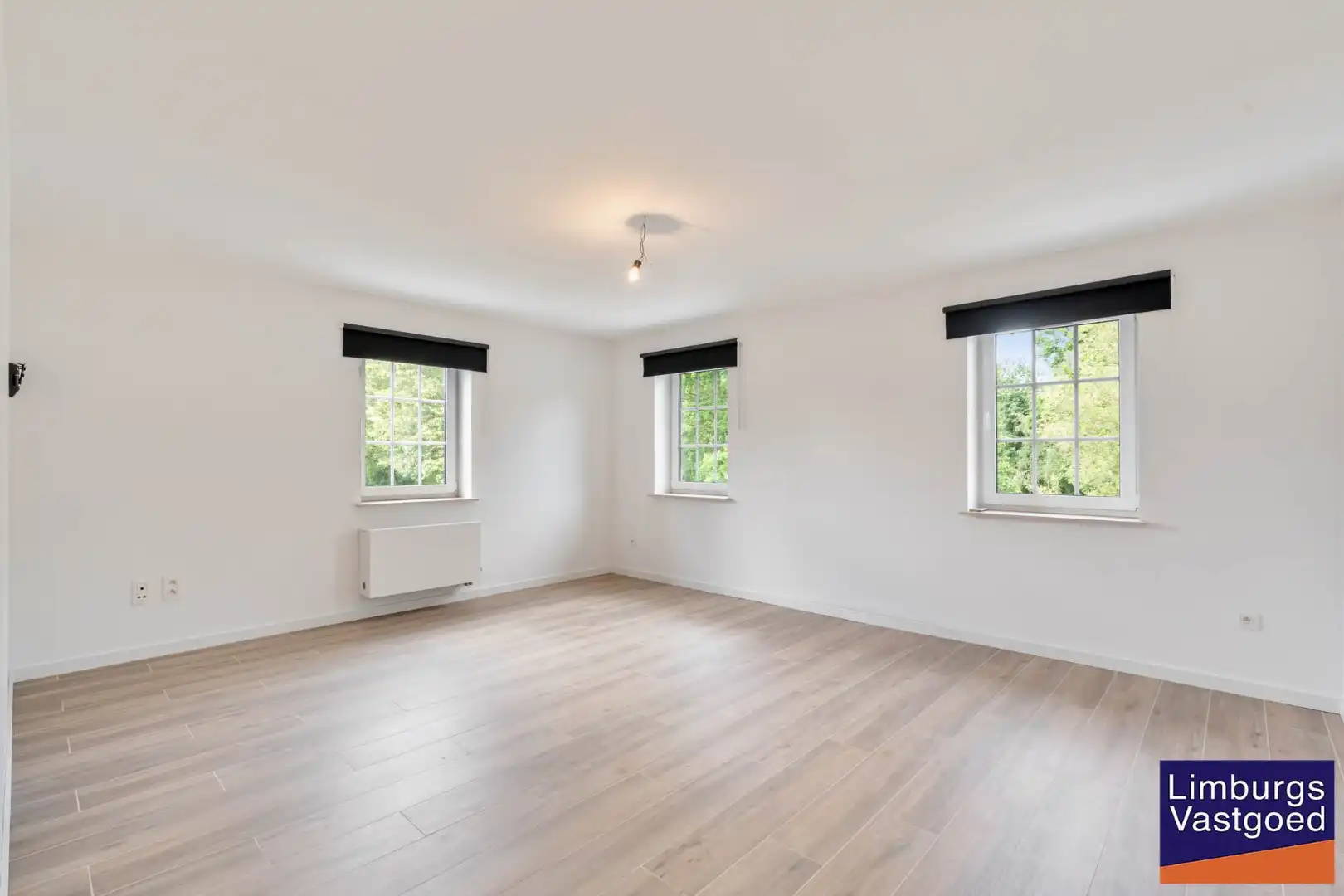Exclusieve gezinswoning, 283m², 5 slpk, praktijkruimte op toplocatie foto 30