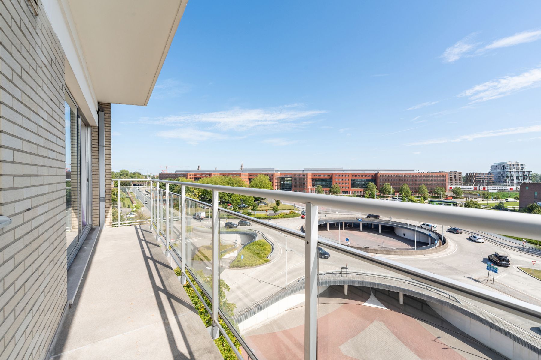 Instapklaar appartement met 3 slpk en uniek zicht over Brugge! foto 1