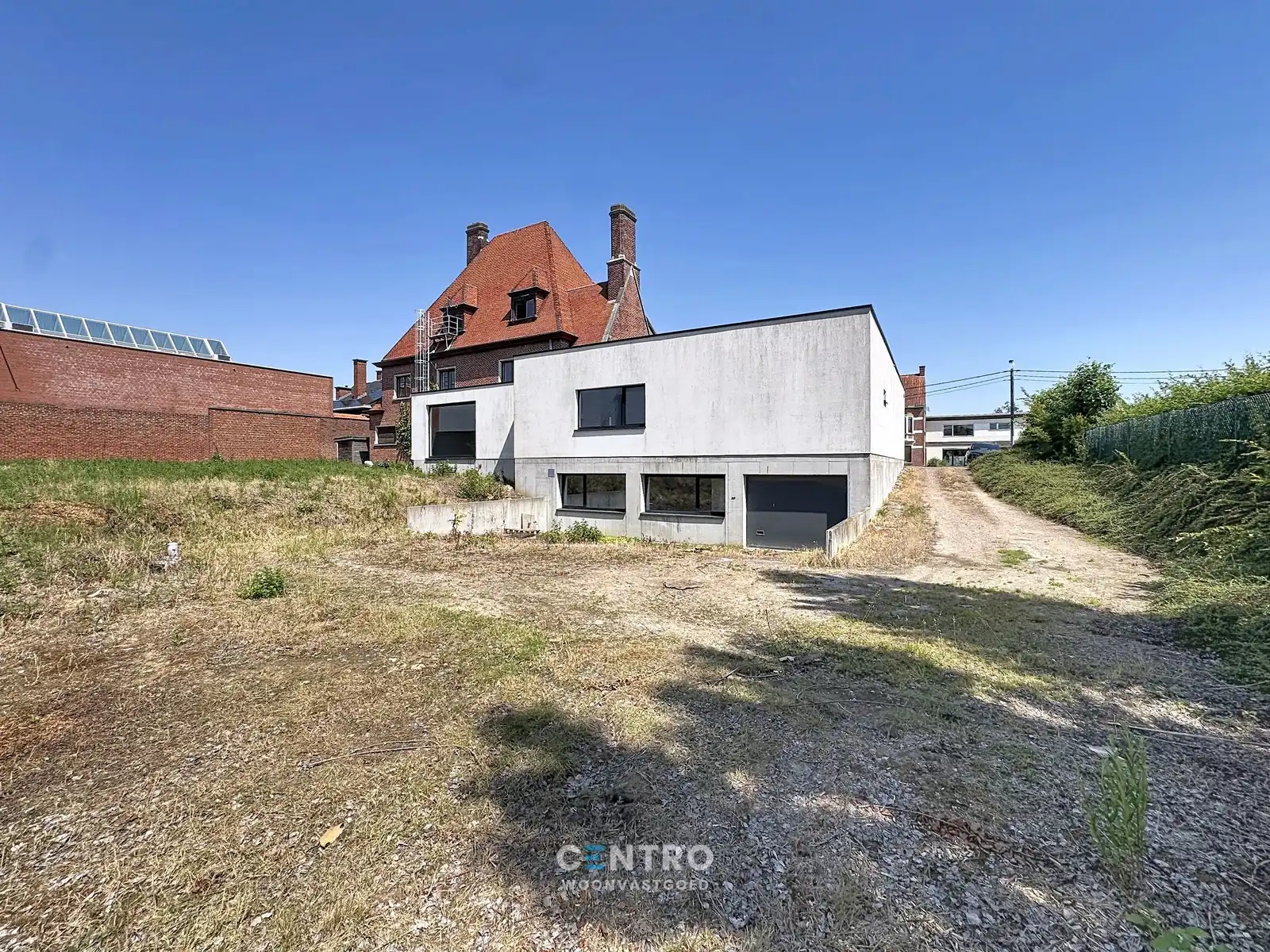 Commerciële site met woonst op toplocatie te Roeselare! foto 23