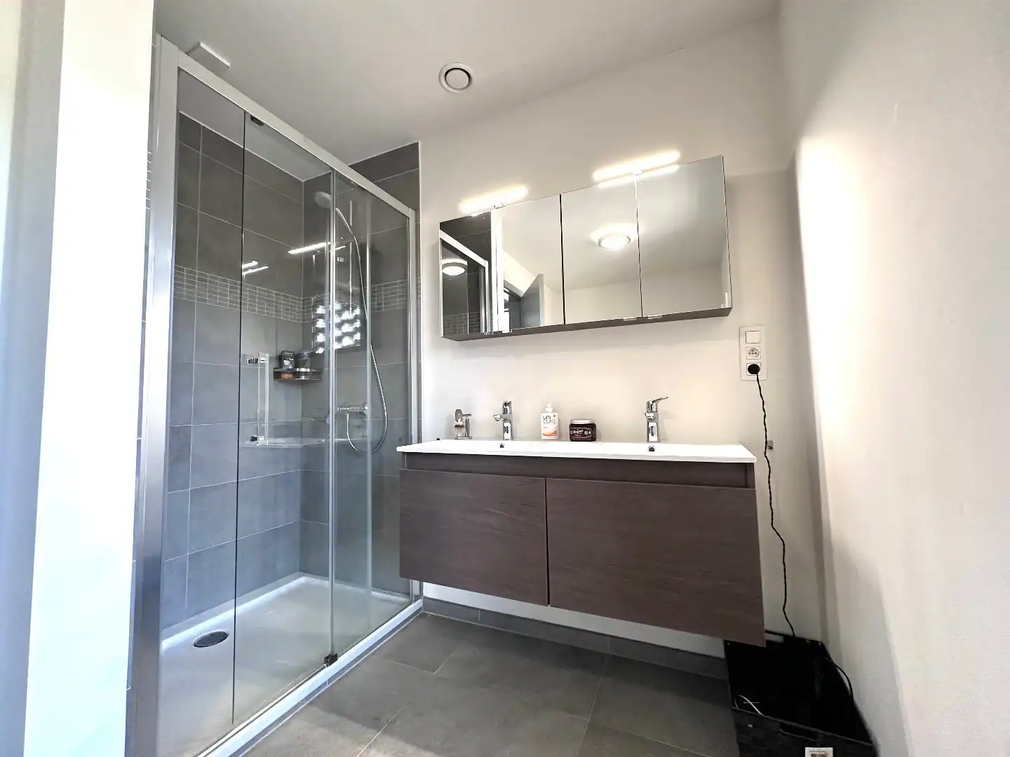 Prachtig appartement met 2 slaapkamers en autostaanplaats te Voeren foto 6