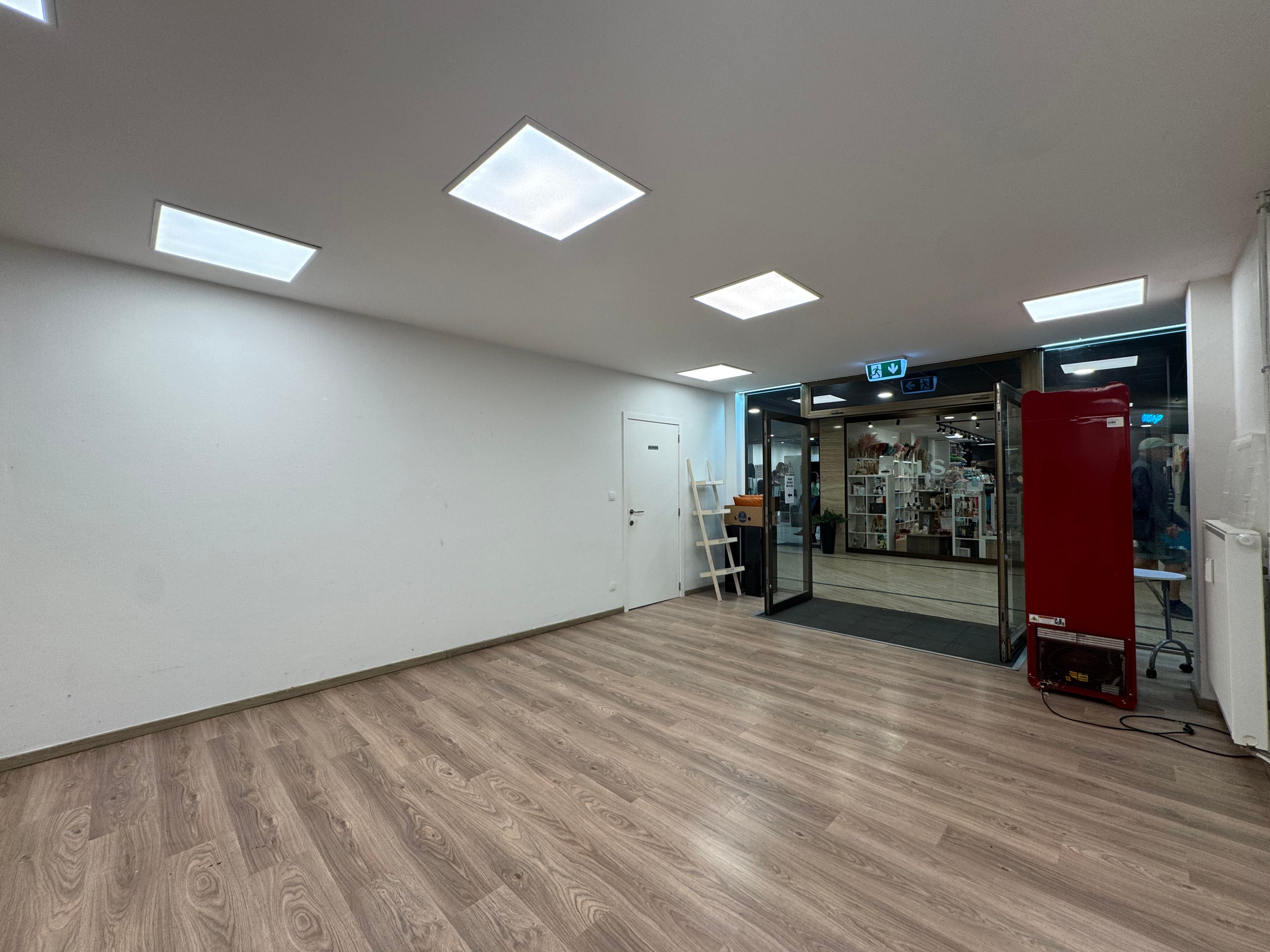 Winkel 55m² in Permeke Galerij foto 4