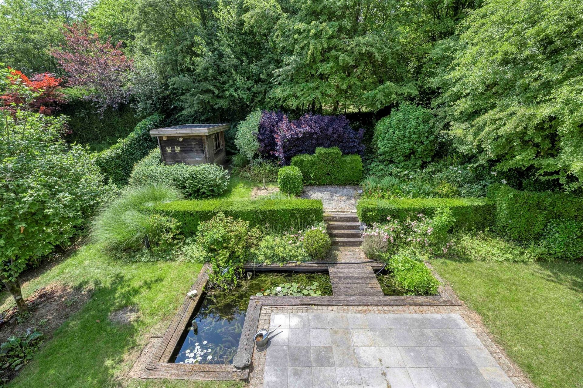 Prachtige moderne villa in rustige wijk foto 4