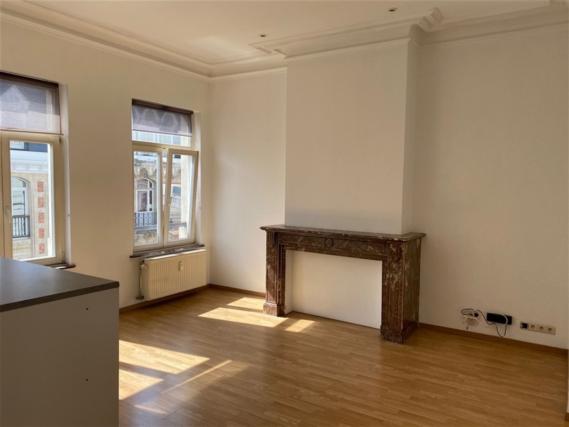 Mooi appartement op de 2de verdieping - Centrum van Brussel. foto {{pictureIndex}}
