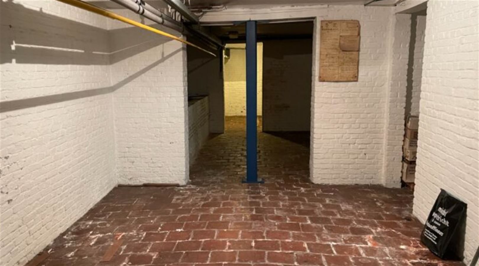 Gerenoveerd kantoorgebouw te huur foto 15