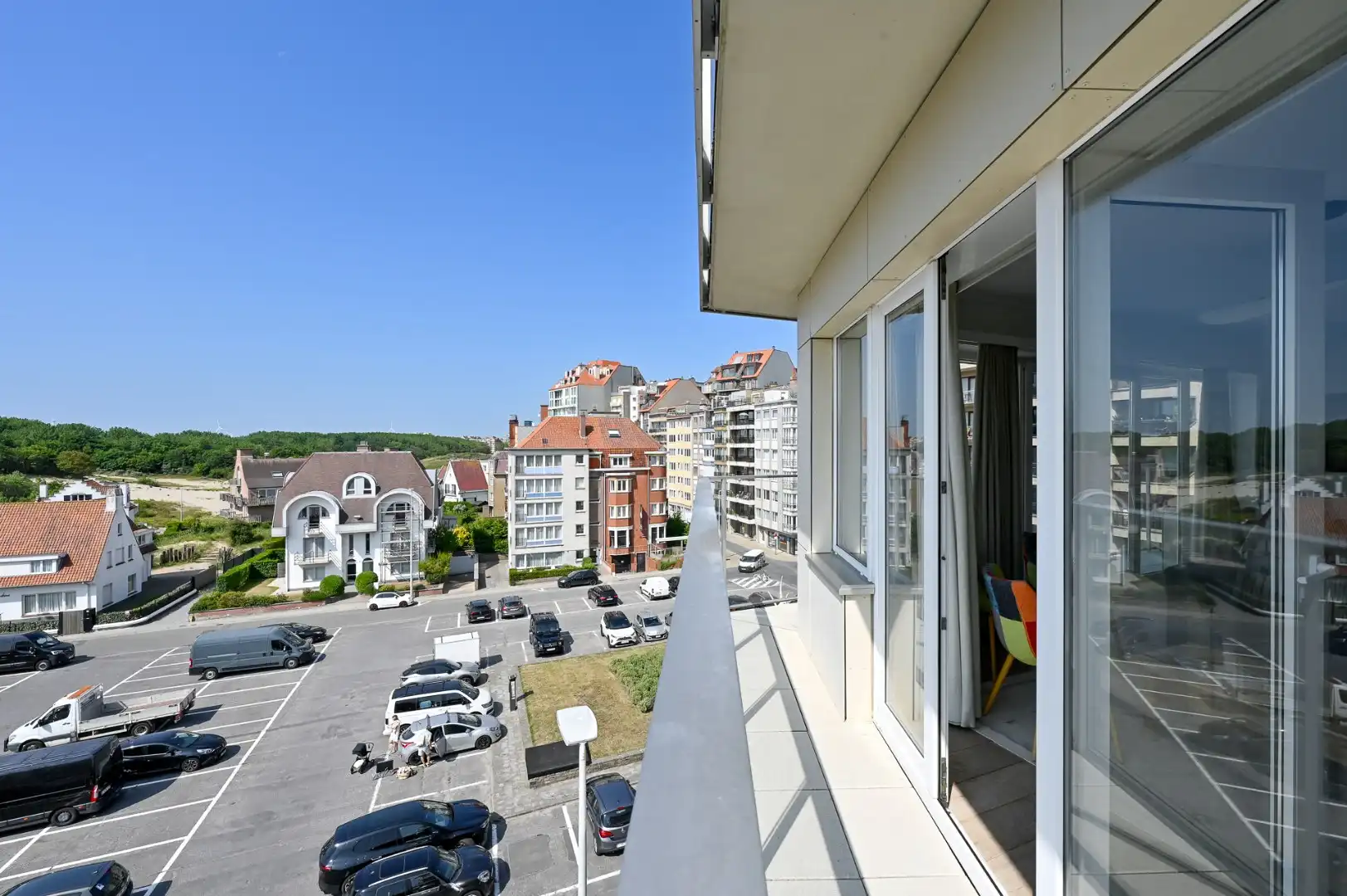 Uniek hoekappartement met 5 slaapkamers en schitterend uitzicht in Duinbergen foto 7