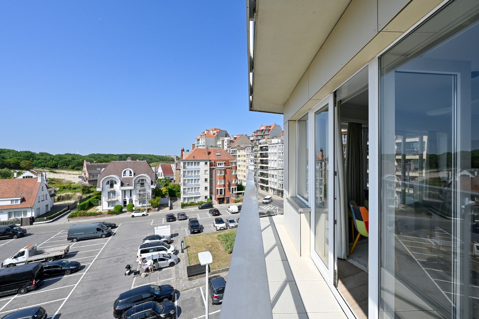 Uniek hoekappartement met 5 slaapkamers en schitterend uitzicht in Duinbergen foto 7