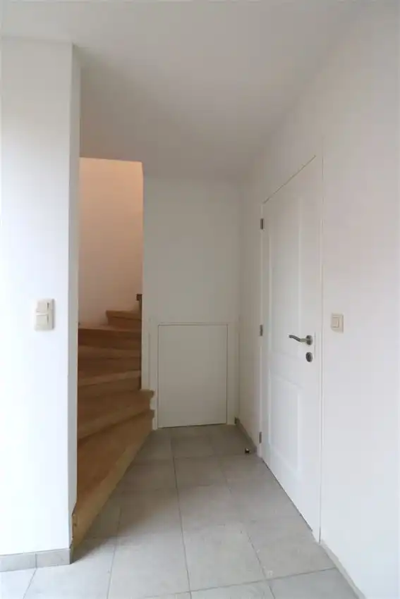 Bosrijk gelegen, vrijstaande woning met 2 slaapkamers foto 13