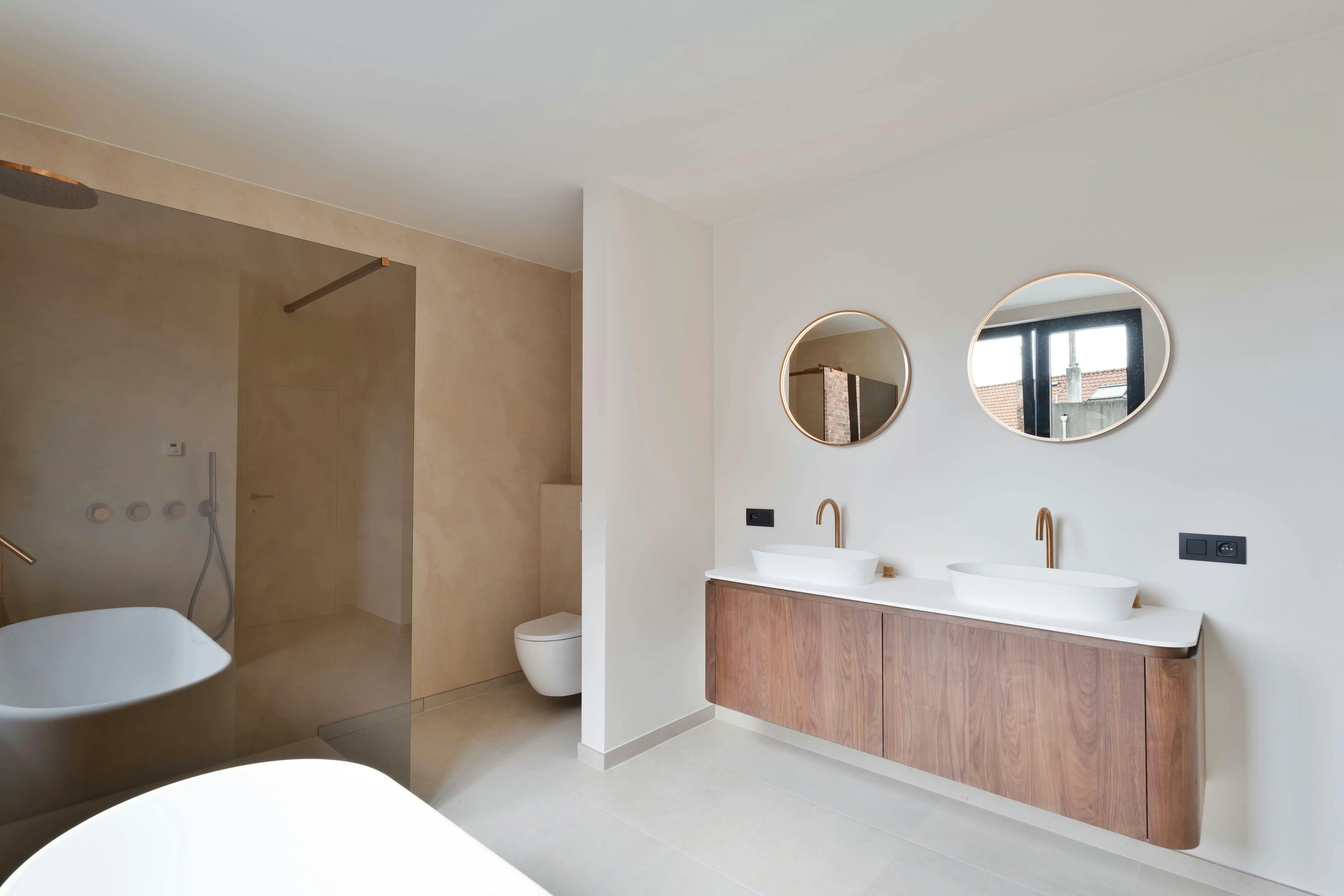 Gerenoveerd high-end huis te koop in Brugge foto 10