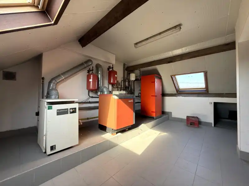 Zeer ruime woning + groot bijgebouw nabij de Visserij foto 19