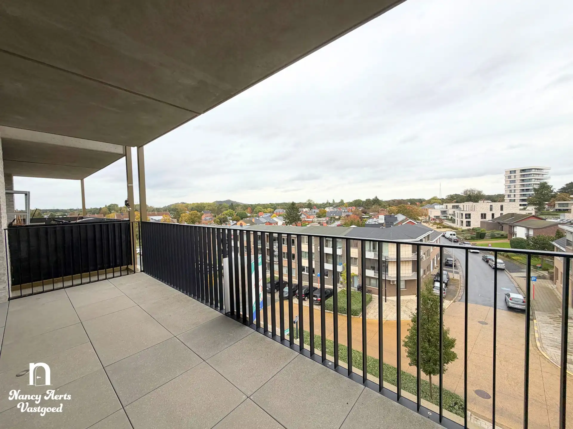 Energiezuinig 1-slaapkamerappartement in hartje Beringen foto 12