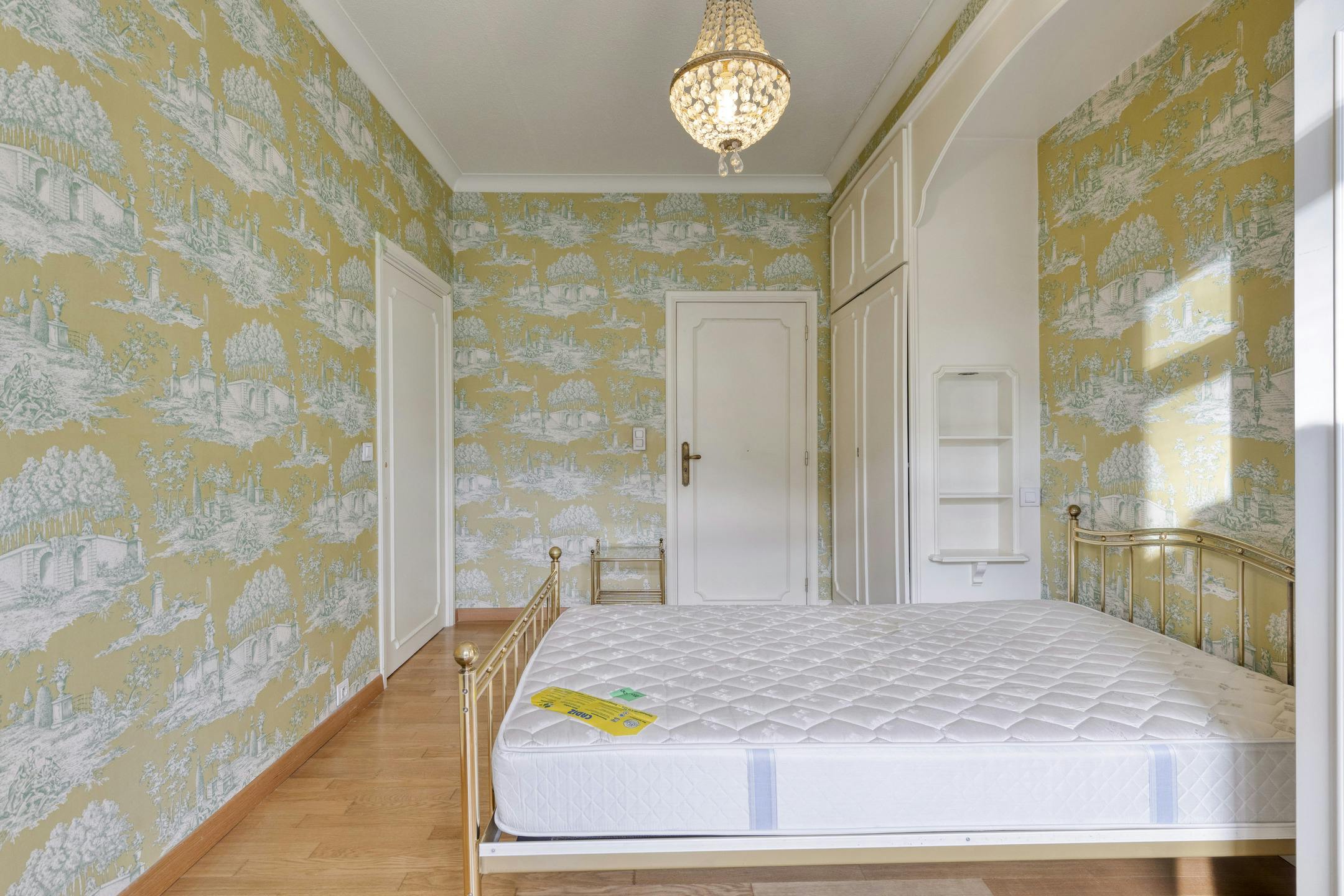 Appartement met twee slaapkamers en terras te koop in Antwerpen foto 11