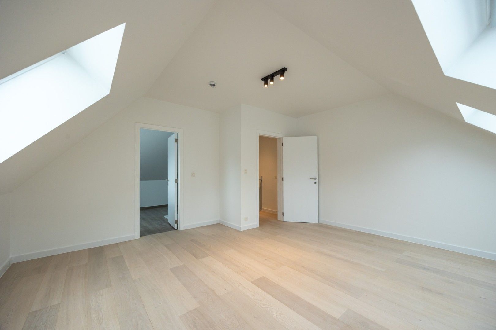 DUPLEXAPPARTEMENT MET TERRAS foto 11