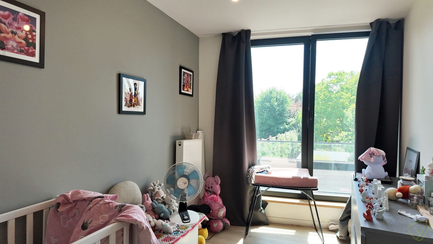 Modern en energiezuinig duplex-appartement met terras en parkeerplaats in het centrum van Zomergem foto 10