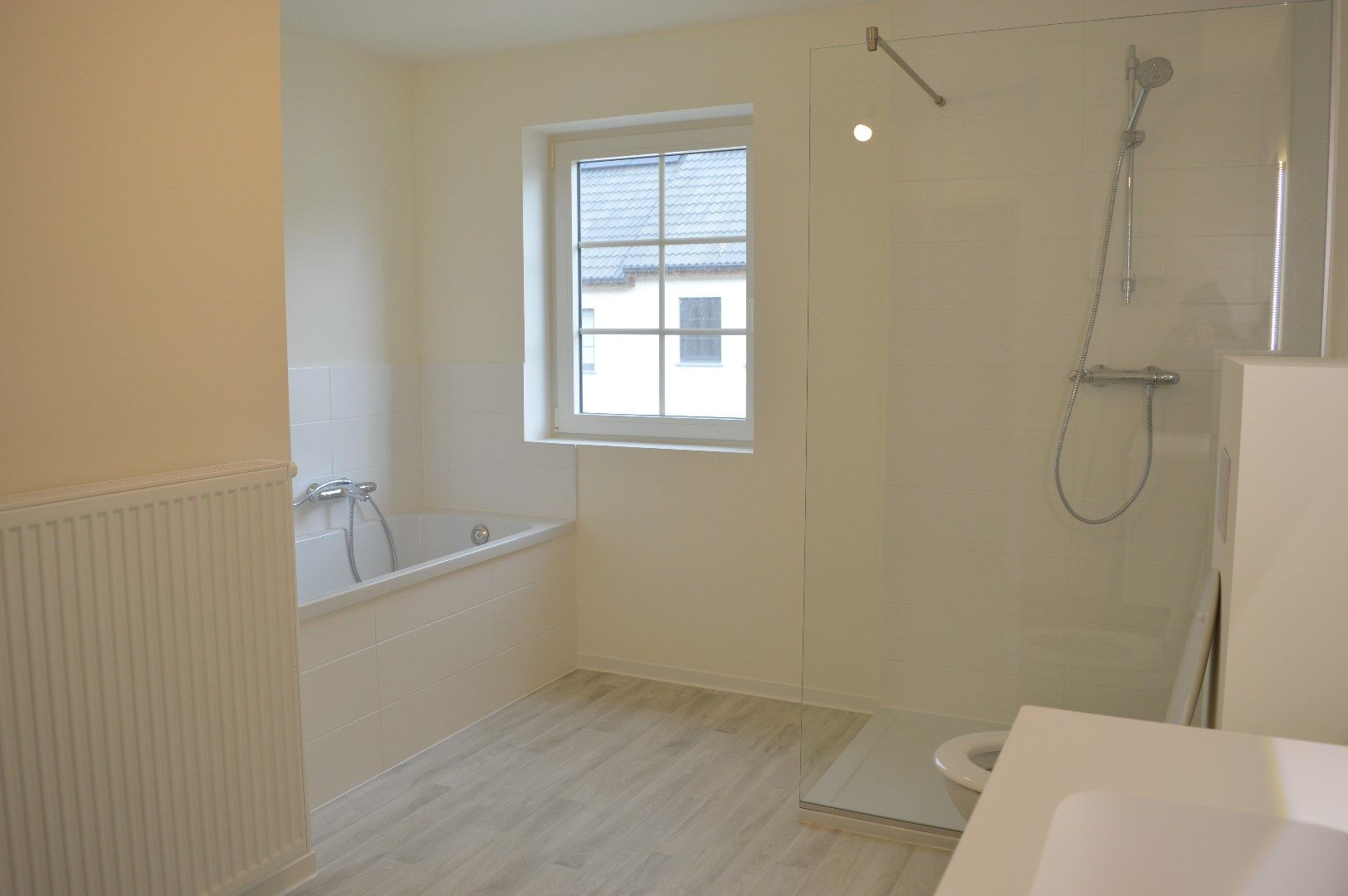 Nieuwbouwwoning in Moen met 3 slaapkamers en tuin foto 9