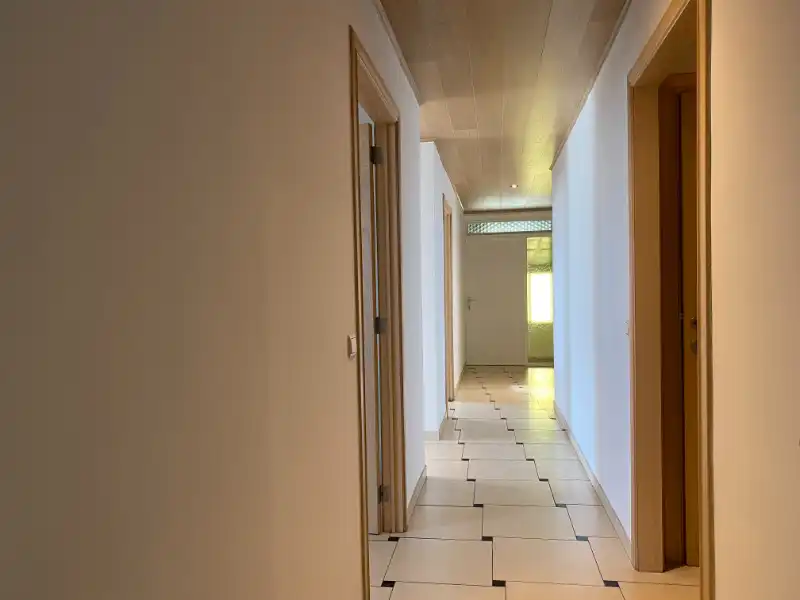 Gezellige woning met 2 slaapkamers, garage en groot terras foto 2