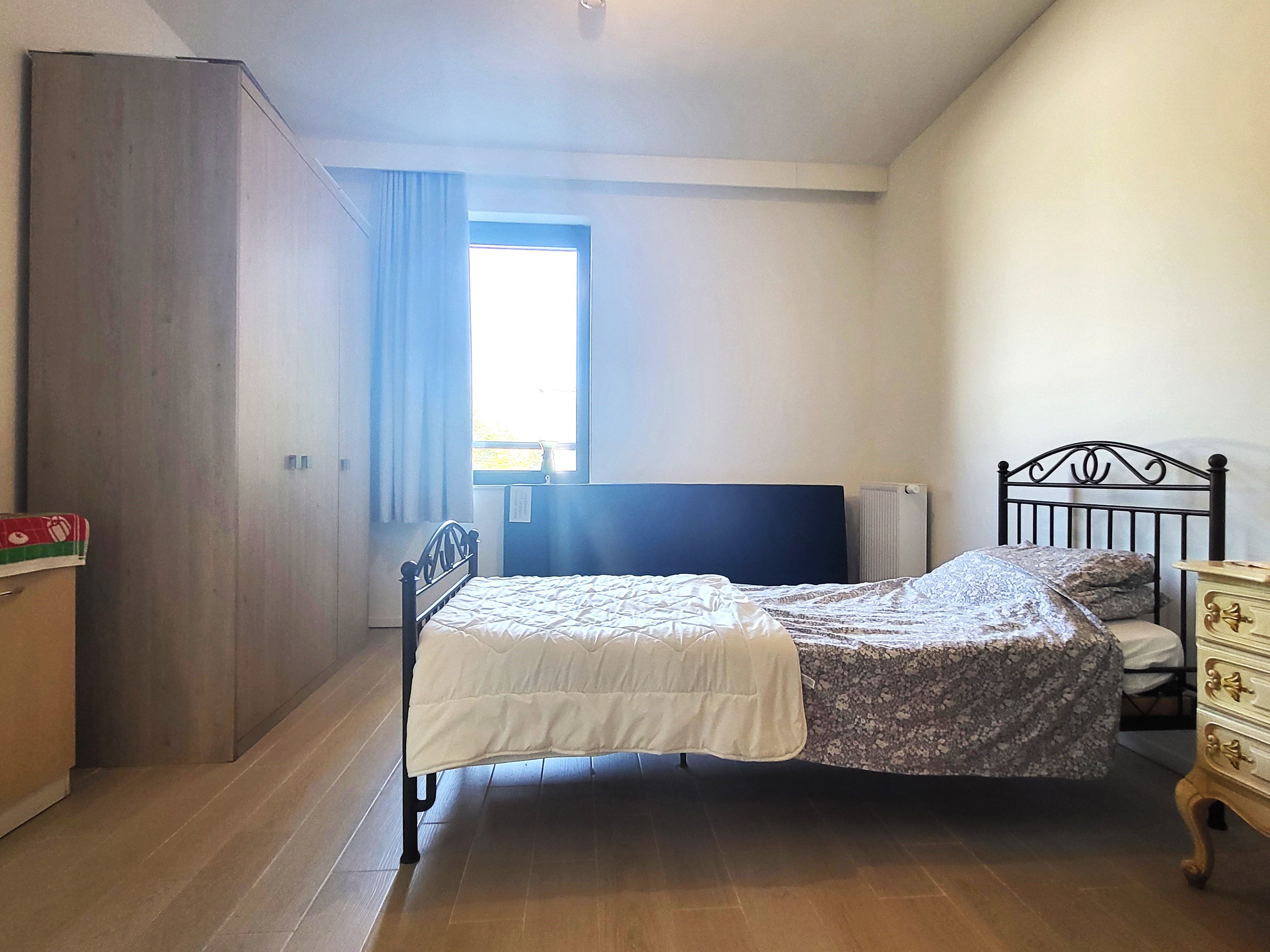 Prachtige assistentiewoning van 70m² met zonnig terras en gemeenschappelijke tuin, veel lichtinval! Ideale investering, verhuurd aan 24,99€/ dag.  foto 13