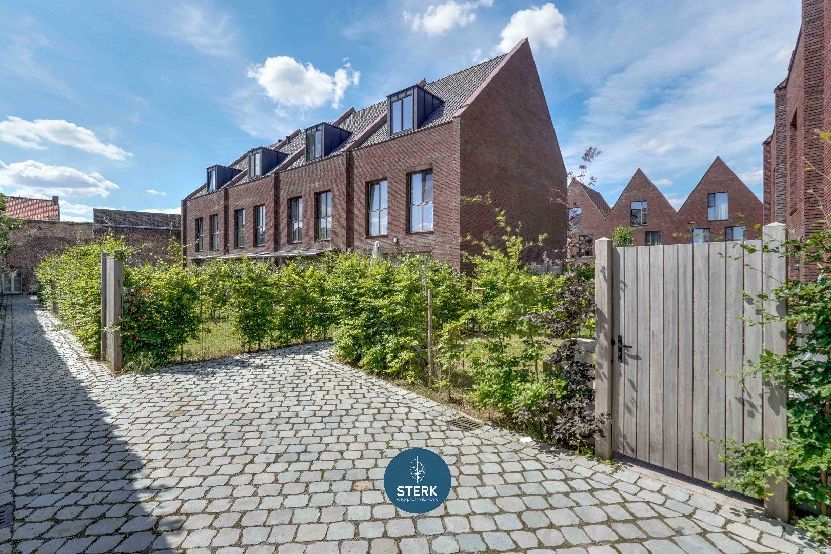 ENERGIEZUINIGE GEZINSWONING IN DE DORPSKERN VAN OUD-REKEM !  foto 25