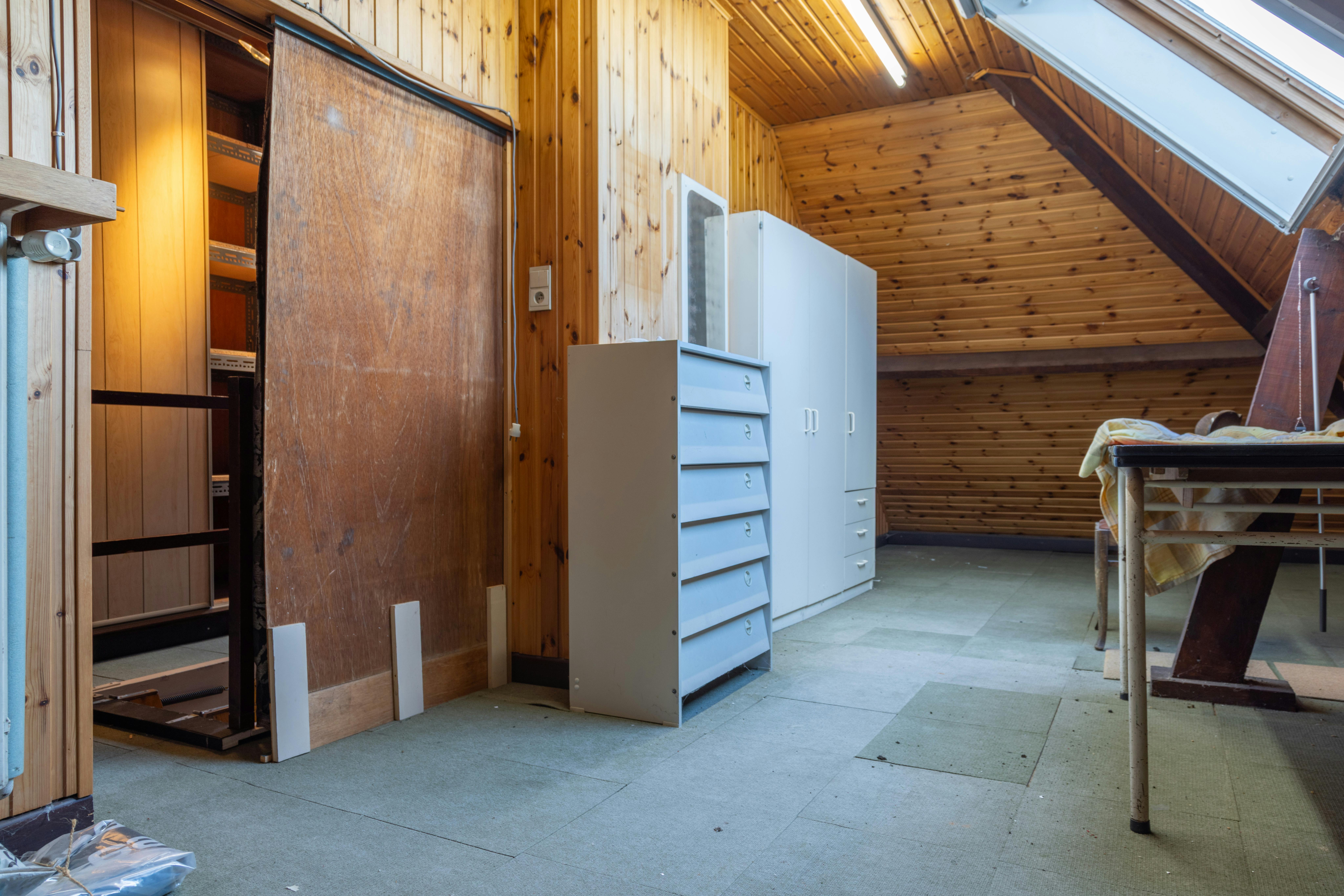 Halfopen huis met veel potentieel te Mariakerke foto 19