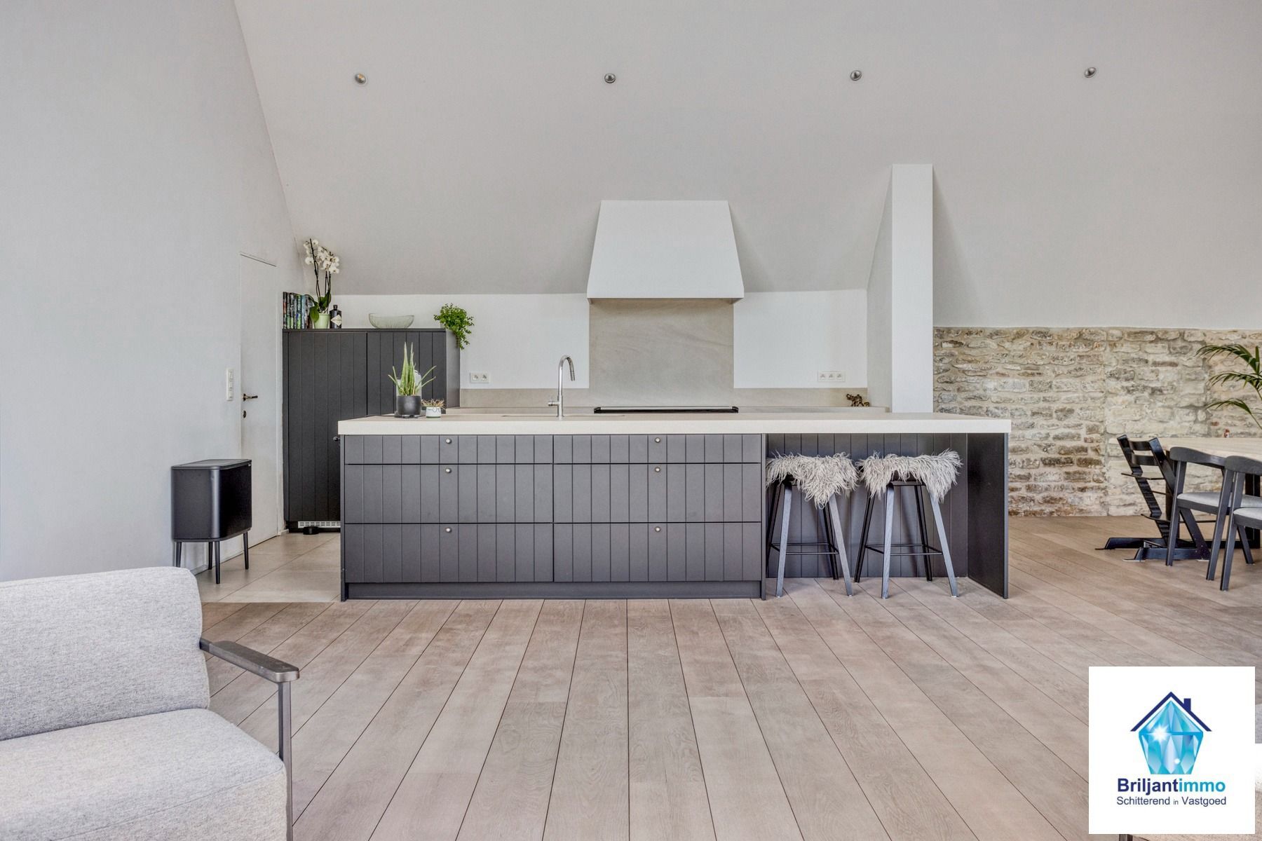 Luxe vastgoed te midden van het groen foto 9