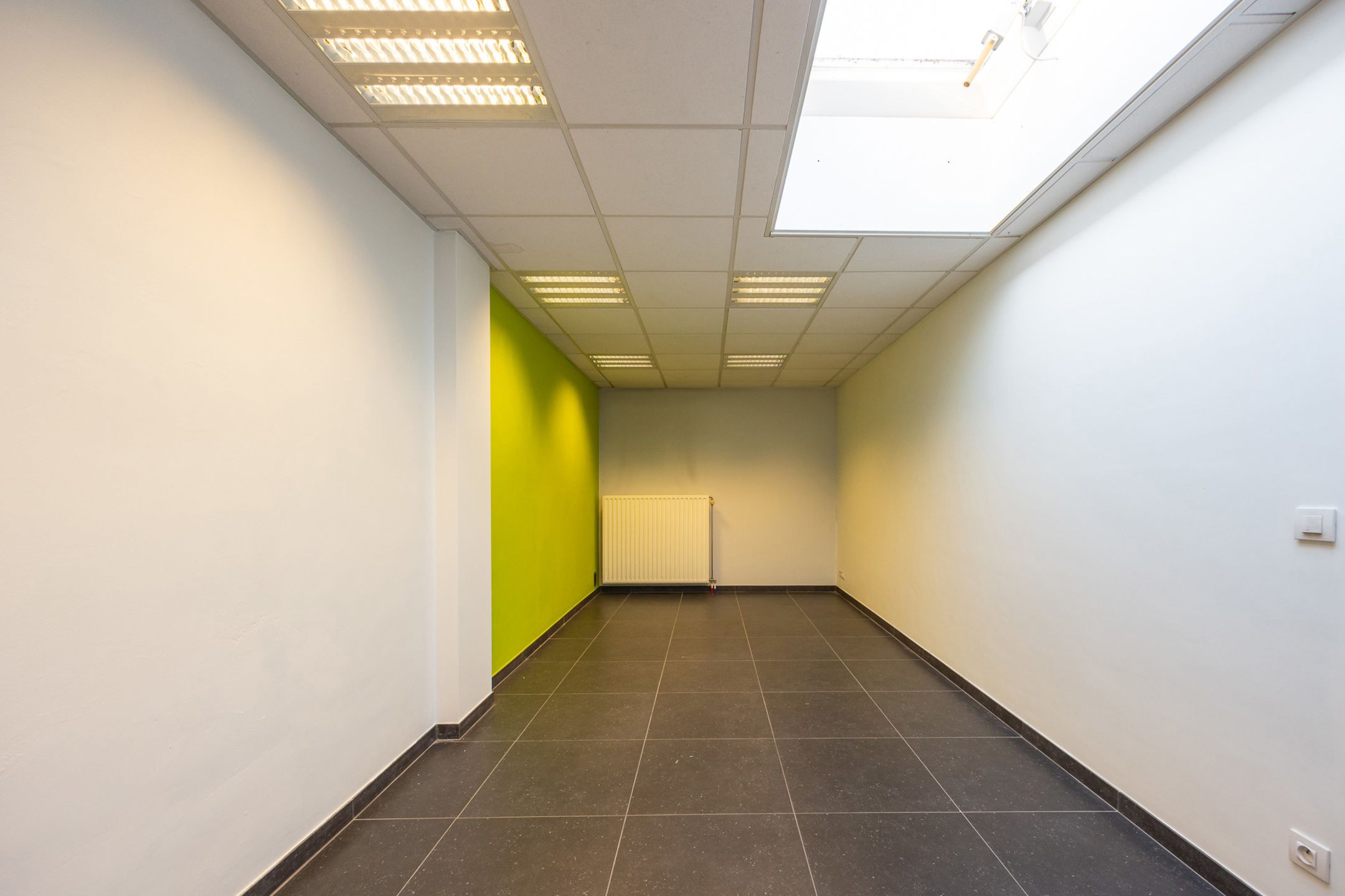 Moderne HOB met 4 slpks + kantoren en magazijnruimte  foto 47