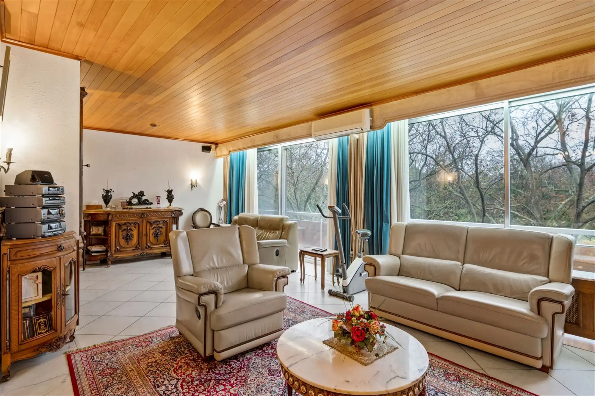 Ruim 3-slpk appartement met prachtig uitzicht op het Stadspark foto 4