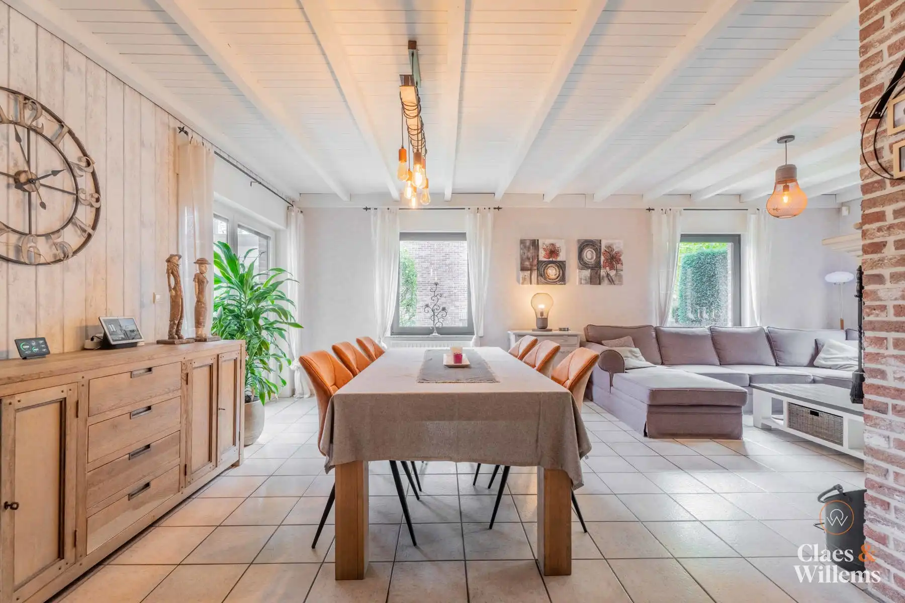 Ruime gezinswoning met 5 slaapkamers. foto 7