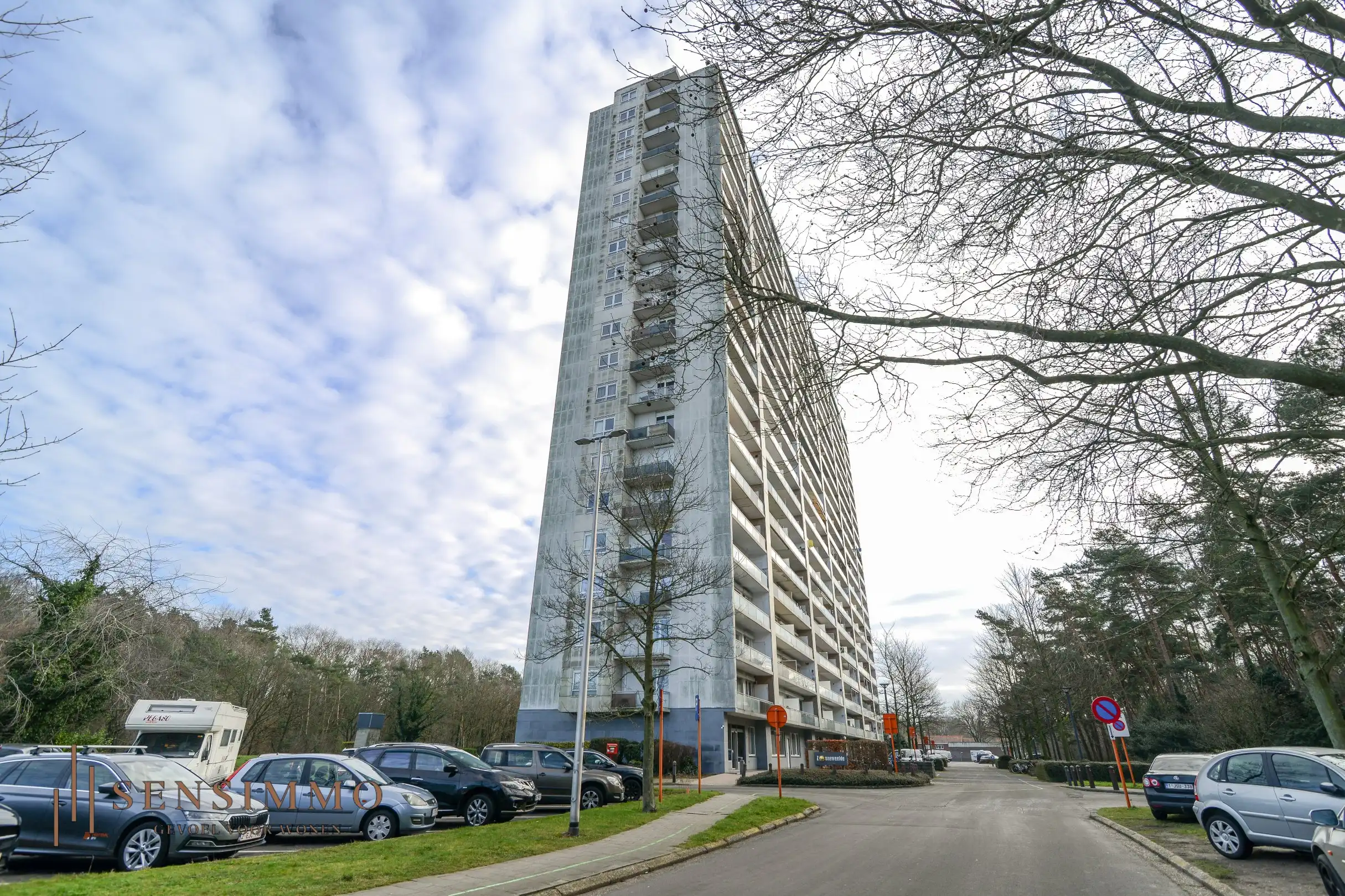 Lichtrijk en ruim 3 slaapkamer appartement vlakbij Genk centrum! foto 19