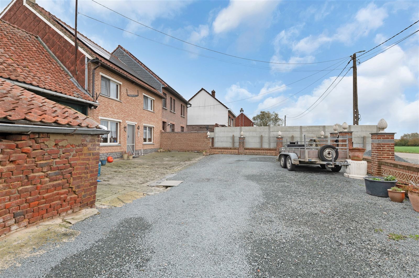 Te renoveren 3 gevelfermette op 20are75 foto 16