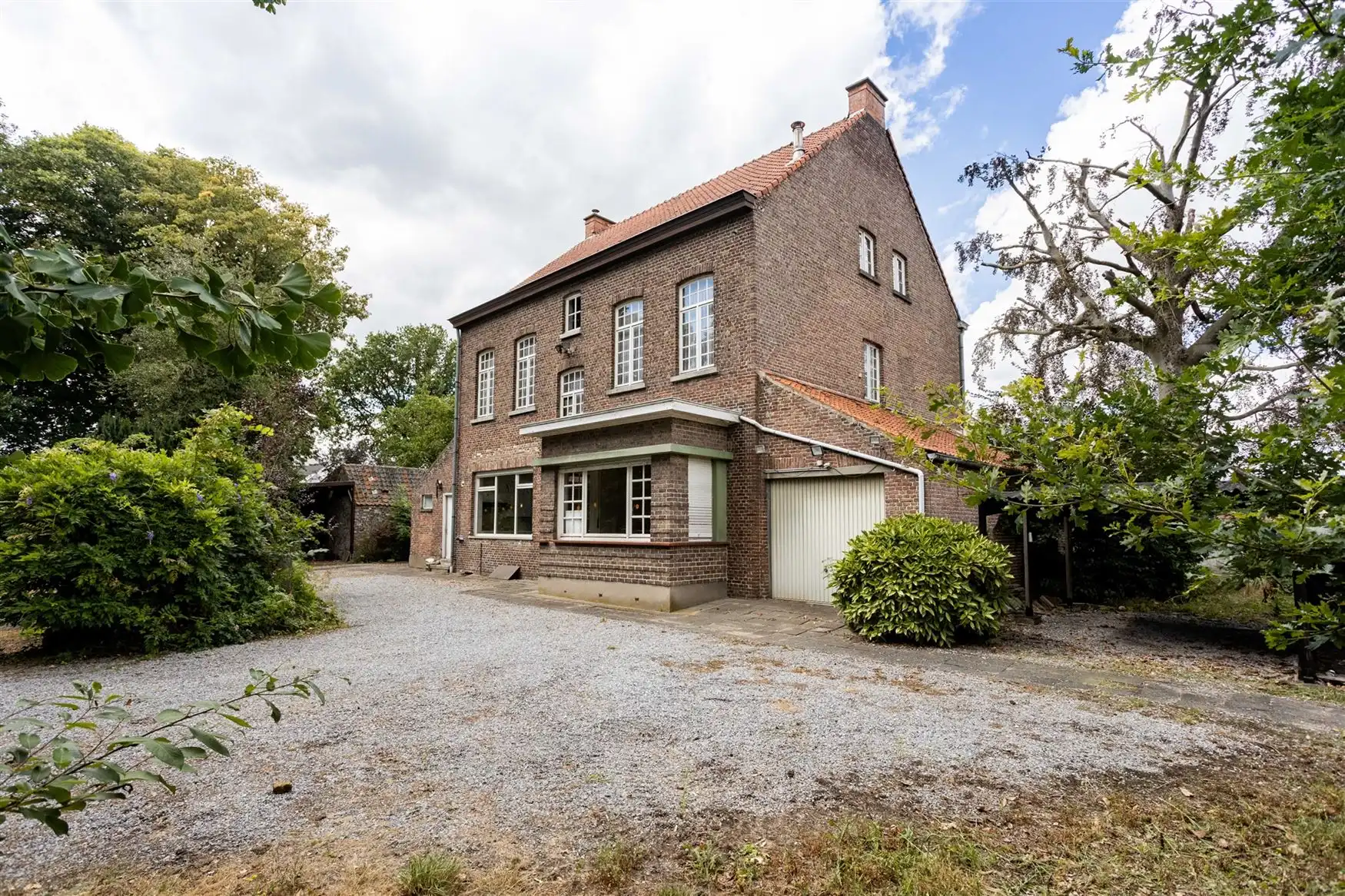 Historische pastorijwoning op een domein van 4.333 m² foto 10