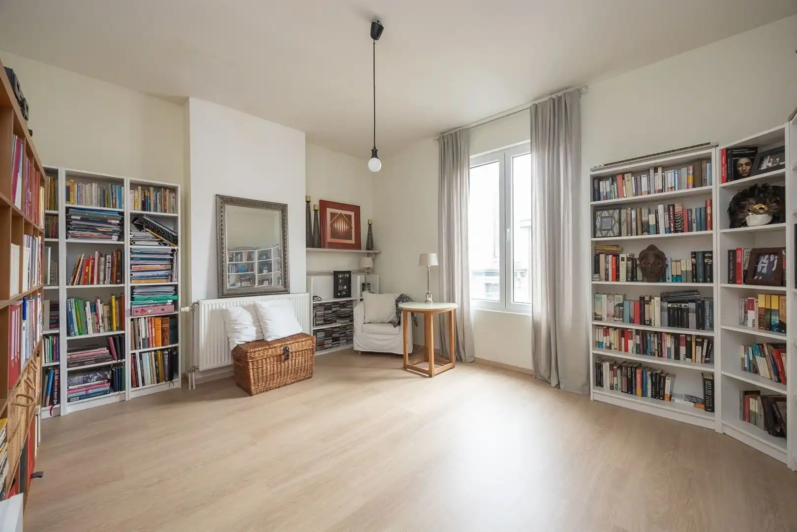 Karaktervolle herenwoning met zee aan ruimte foto 7