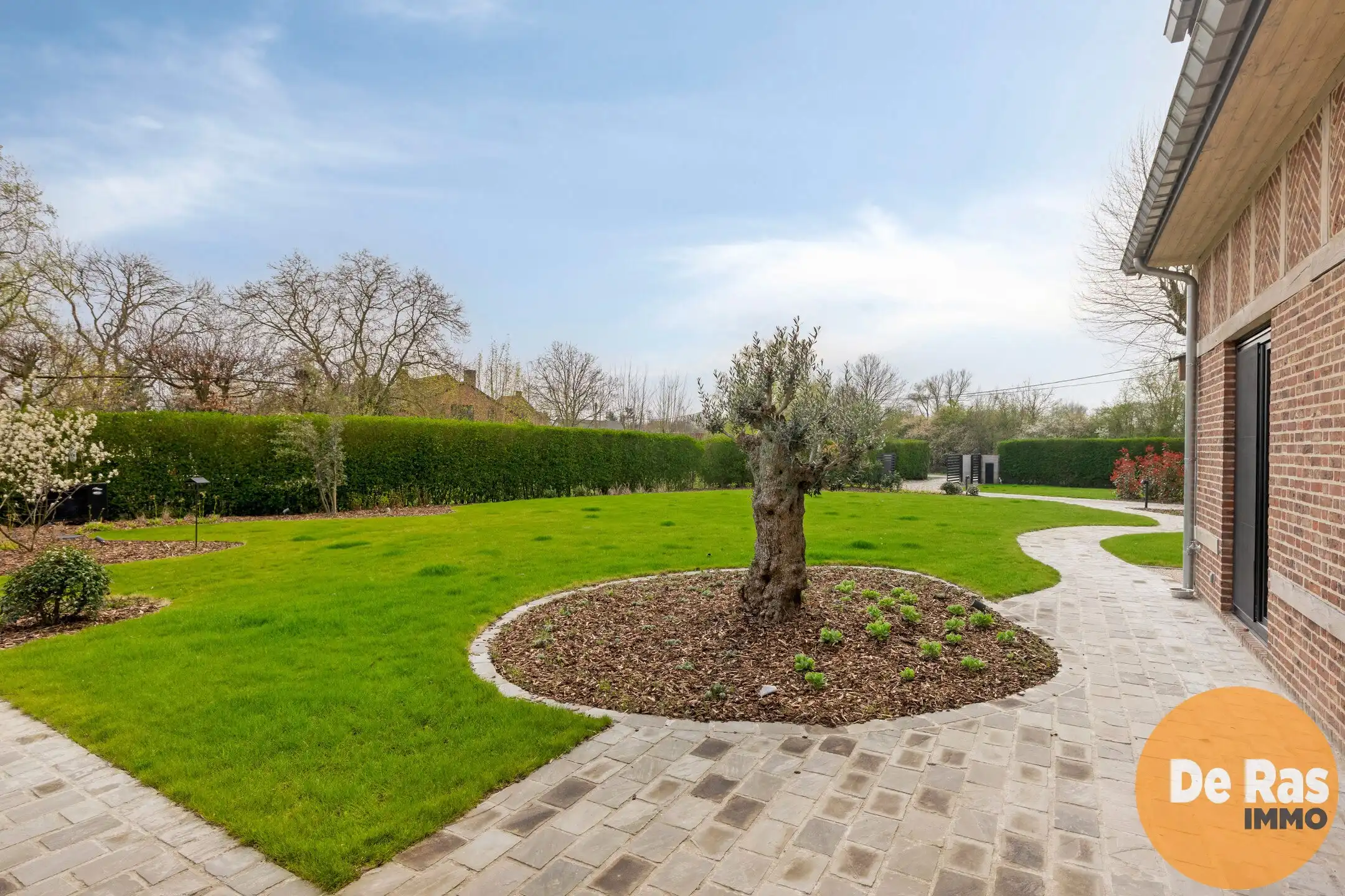 LEDE - Exclusief gerenoveerd landhuis op een unieke ligging foto 6