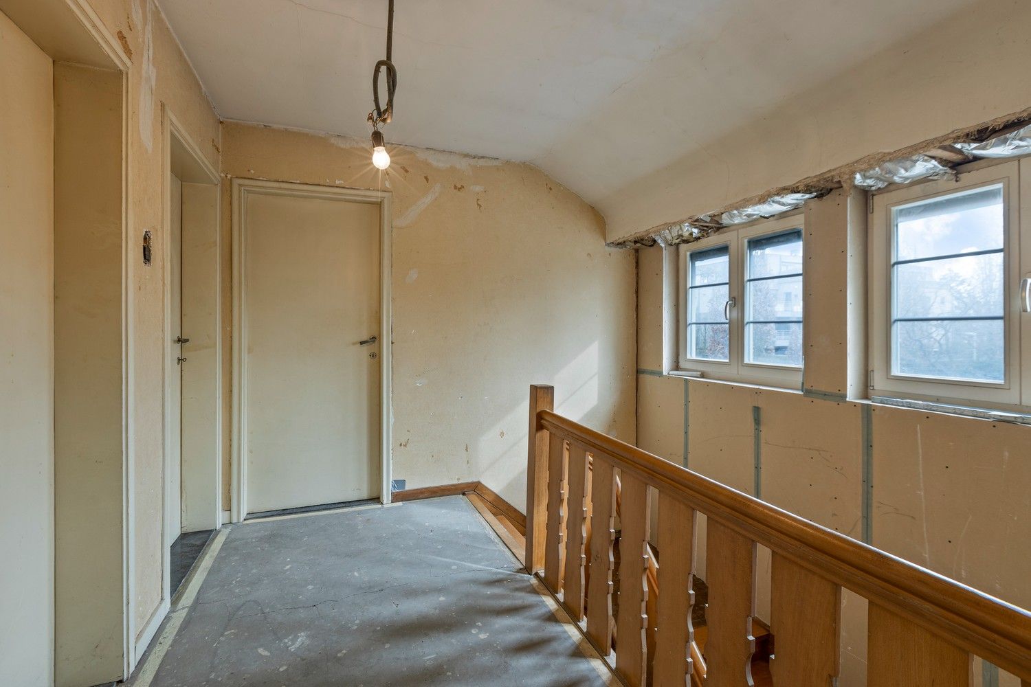 Grotendeels gerenoveerde woning met 5 slaapkamers! foto 26