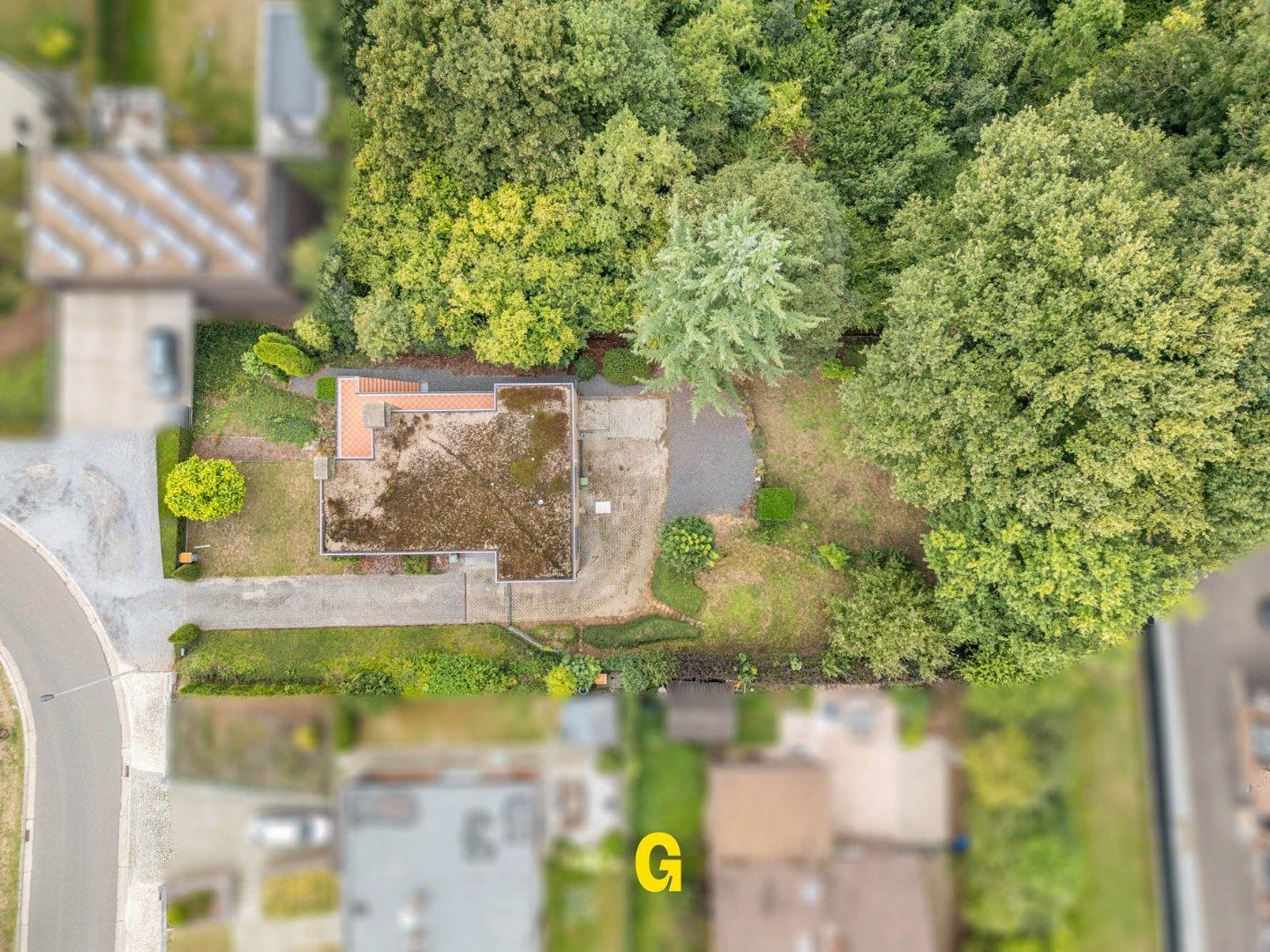 Vrijstaande woning met uitgesproken karakter op een uitstekende locatie in hartje Bilzen, op 11a 23ca foto 5