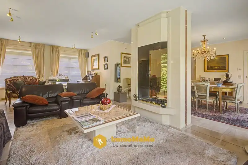 STIJLVOLLE VILLA OP 10.397m2 MET AANGELEGDE PARKTUIN - TE KOOP foto 7