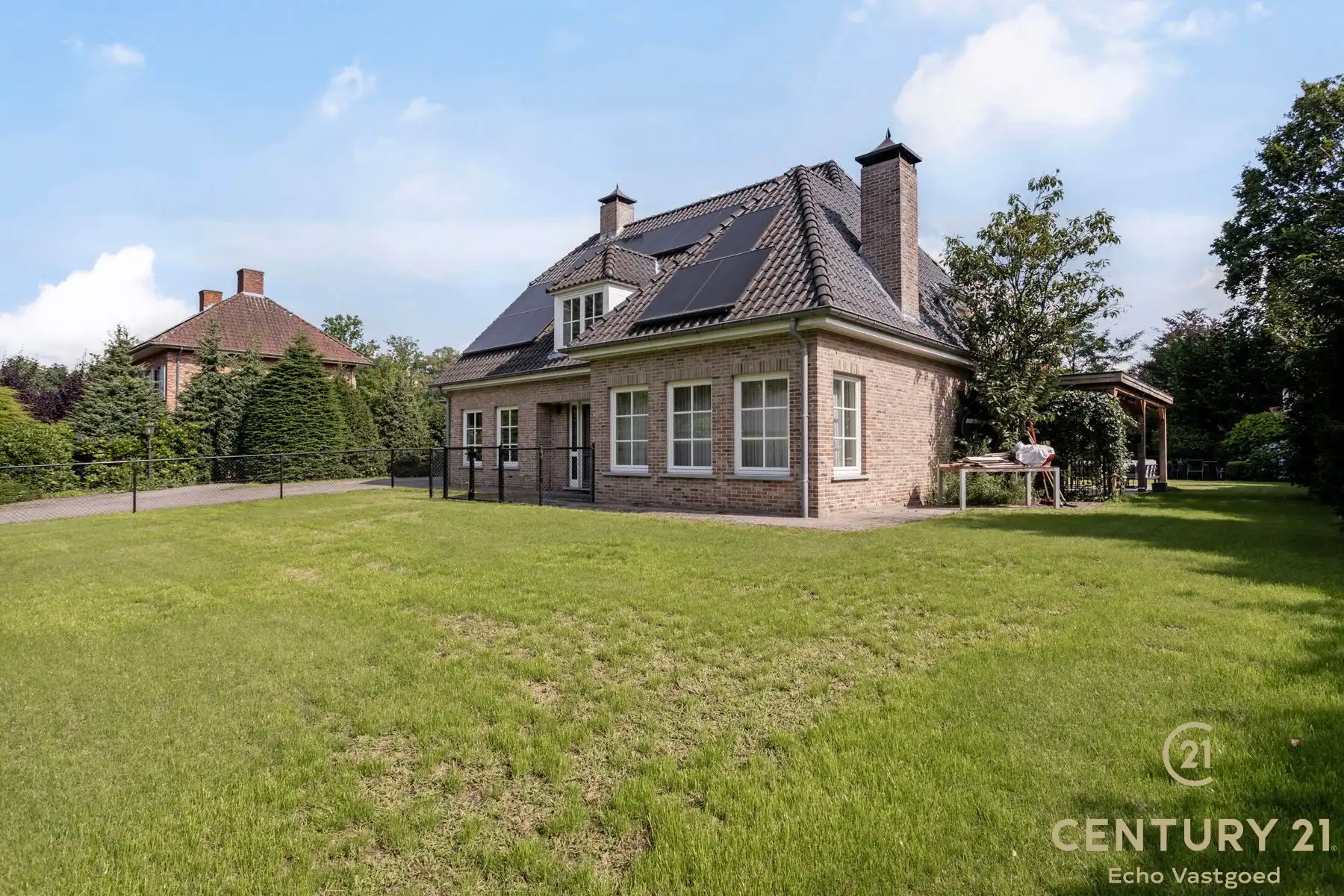 Ruime, gerenoveerde, energiezuinige villa met zwembad foto 31