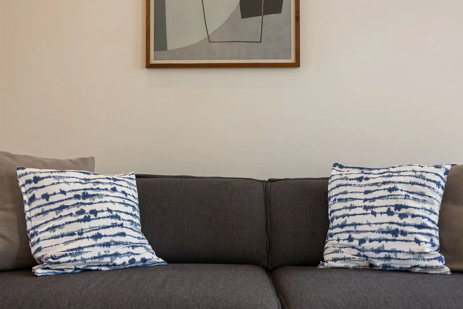 Gerenoveerd appartement met gezellig terras en één slaapkamer foto 4