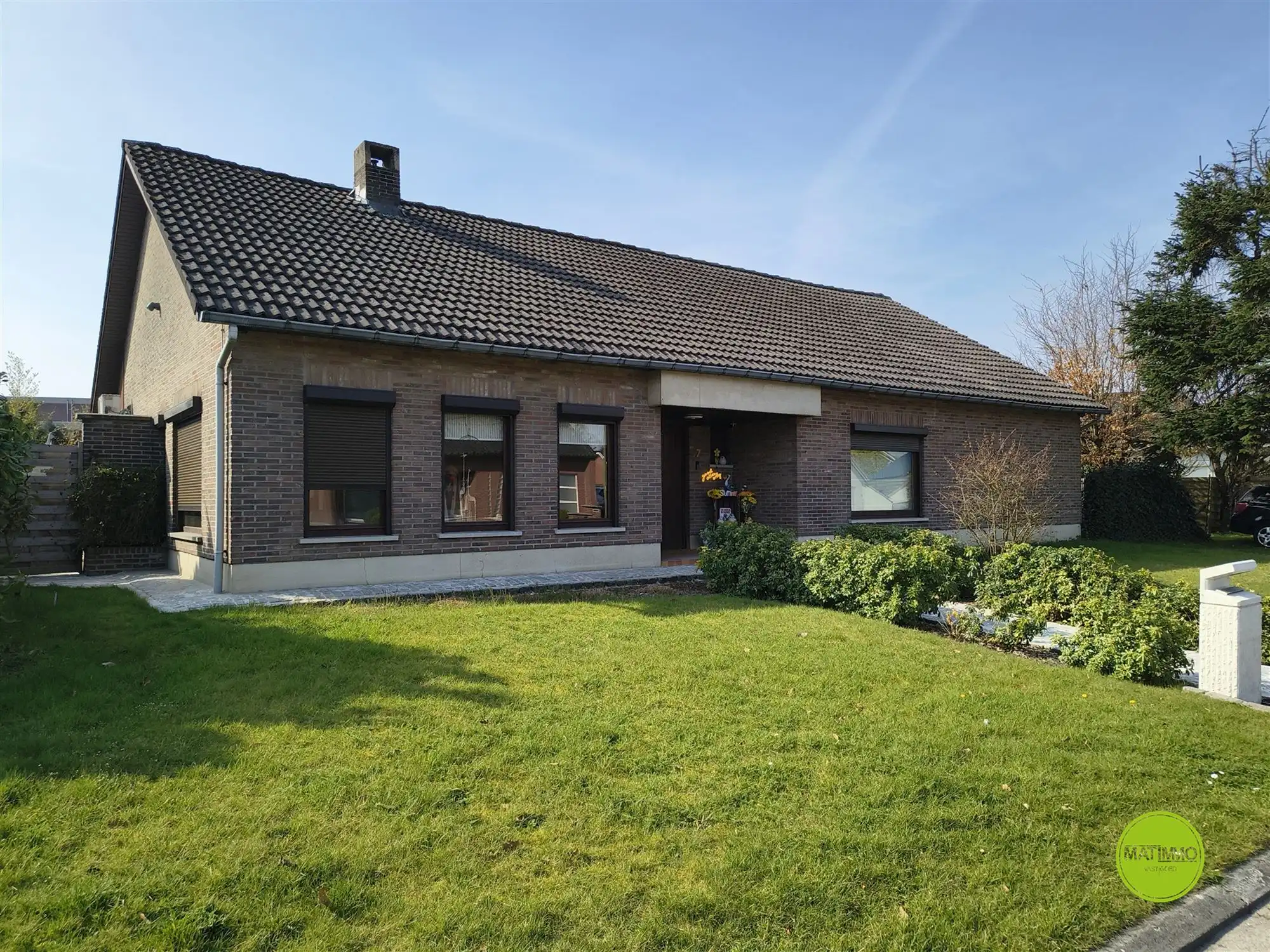 Hoofdfoto van de publicatie: Gerenoveerde gelijkvloers met 3 slaapkamers te Heppen 