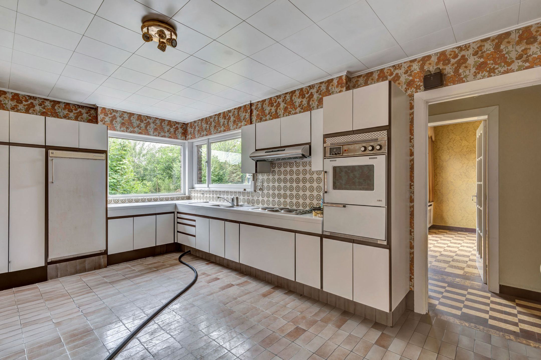 Imposante villa met art-deco touch in het hart van Kruishoutem foto 5