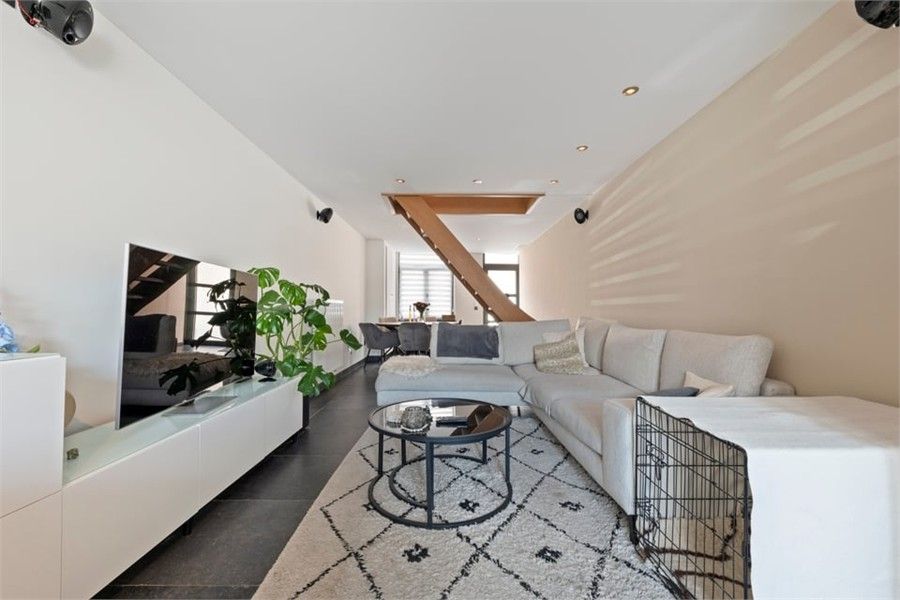 ENERGIEZUINIGE STADSWONING MET ZONNEPANELEN IN HET CENTRUM VAN SINT-TRUIDEN foto 7