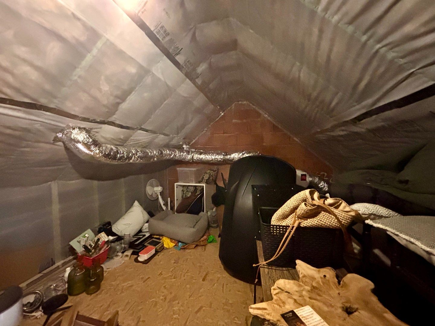 KIJKDAG 21/06. Instapklare HOB (2018) met garage en tuin te centrum Ieper foto 19
