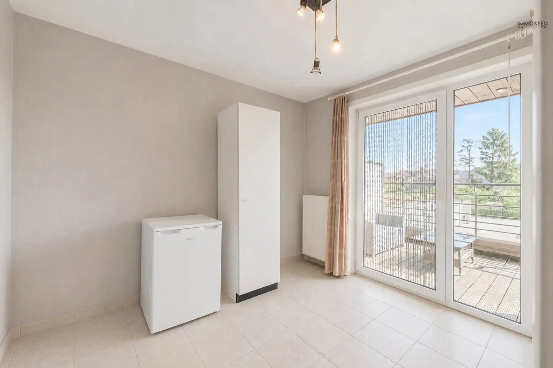 Lichtrijk appartement nabij centrum foto 10