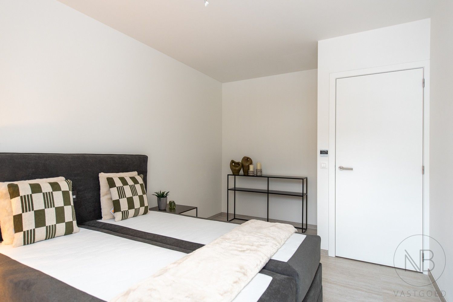 Nieuwbouwappartement met 2 parkeerplaatsen foto 14