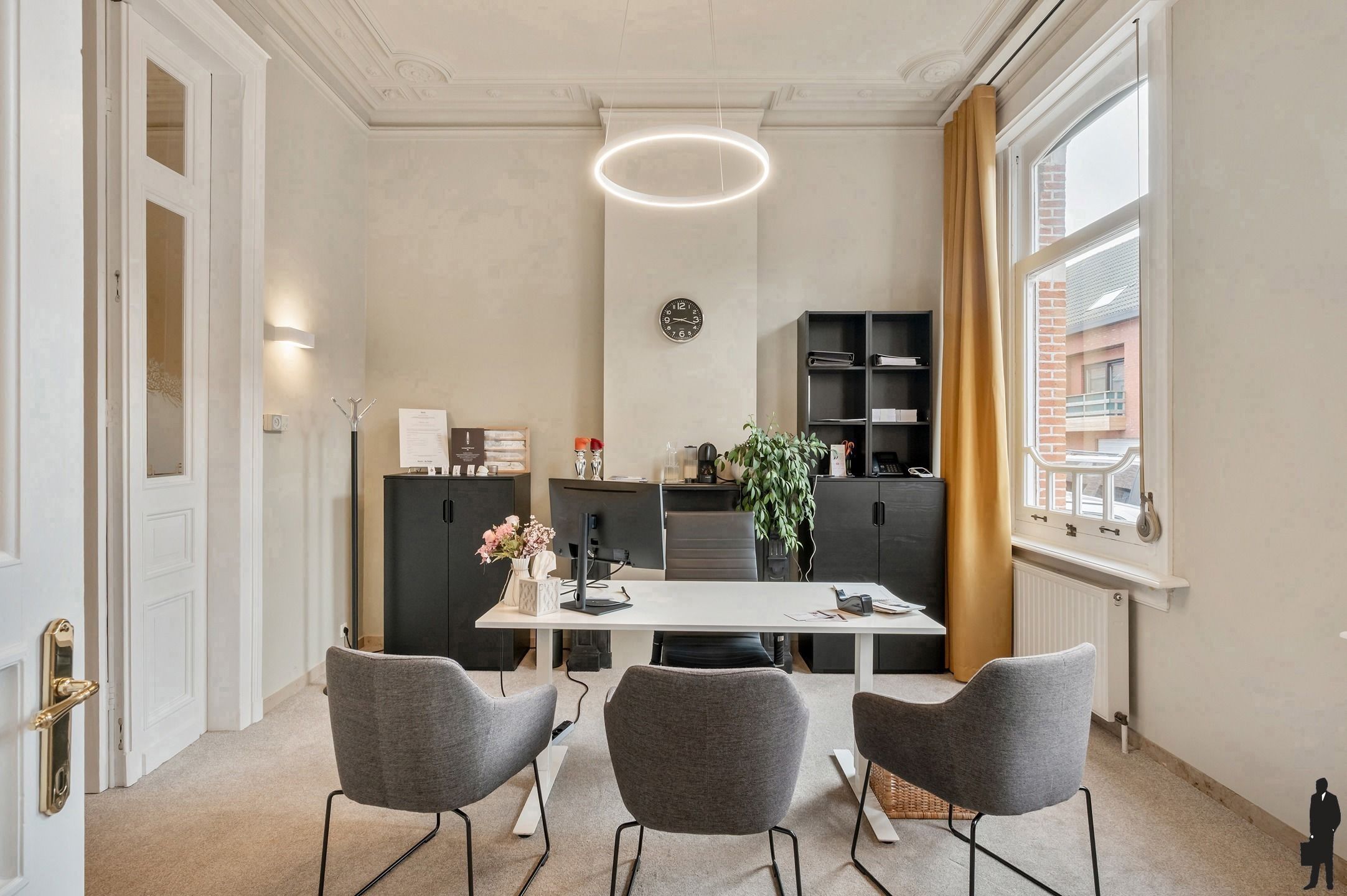 Deels gerenoveerde parel met mogelijkheden en weidegrond! foto 7